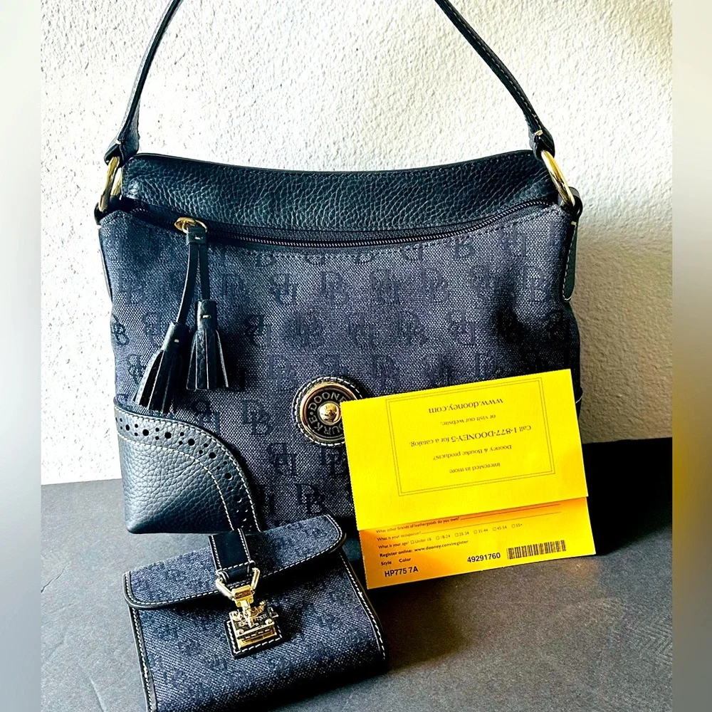 Dooney & Bourke Shoulder Bag w/ Matching Purse New Registration Card Nos Match - Picture 1 of 11